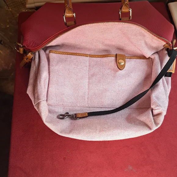 Dooney&Bourke Pink Soft Leather π Bag Great Condition - Picture 10 of 11